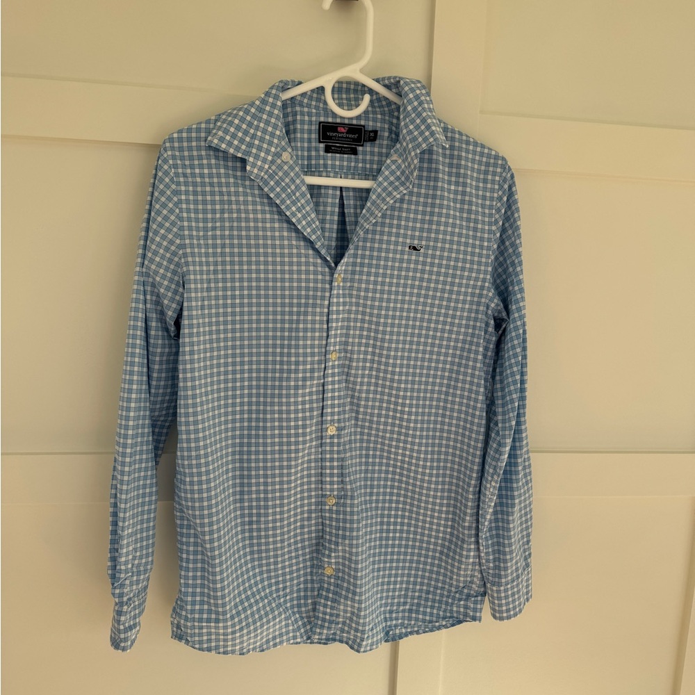 Vineyard Vines Boys XL (18) Performance Whale Shirt. Blue/White. Nylon/Spandex